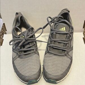 Adidas Gray Athletic Shoes with Breathable Fabric and Cushioned Sole